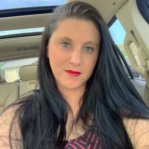 Meet your Posher, Whitney